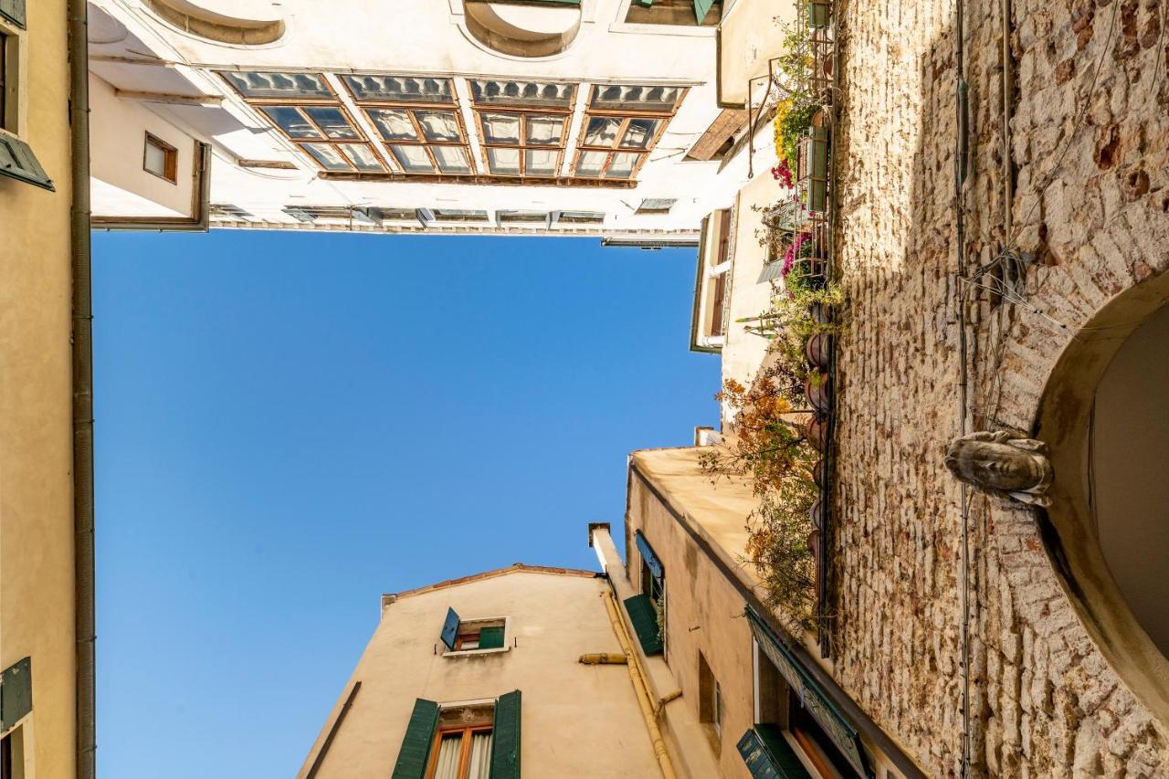 Palazzo Gradenigo By Wonderful Italy Apartment Venesia Bagian luar foto